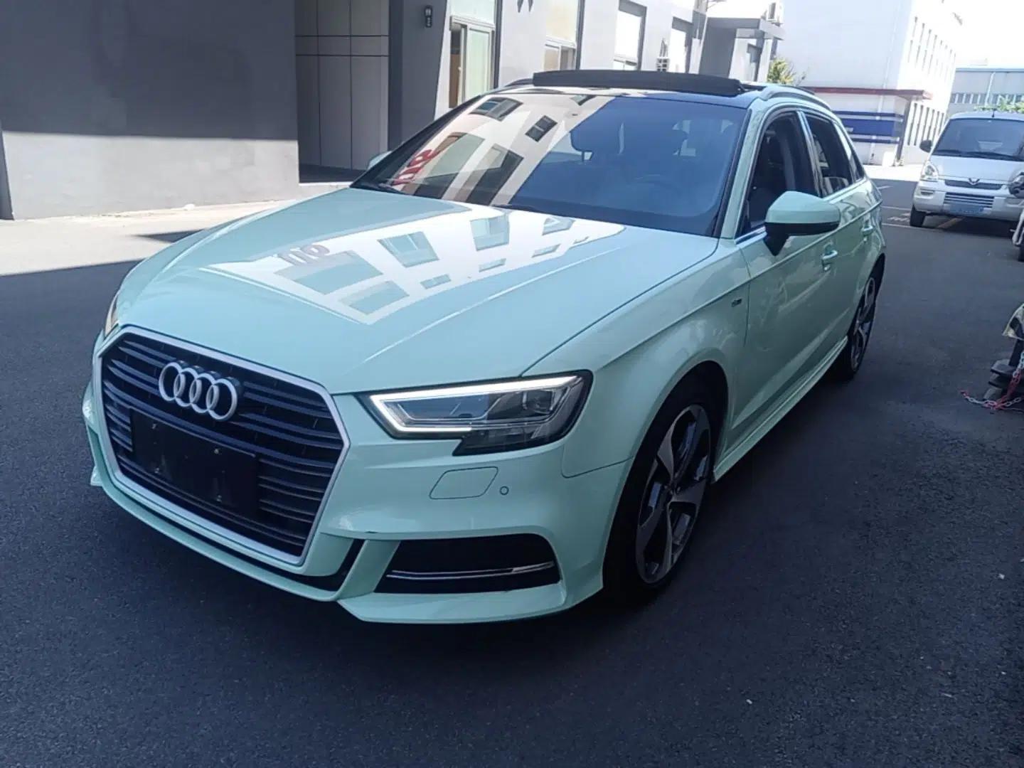 Audi A3 2018 30th Anniversary Edition Sportback 35 TFSI Sport Model — миниатюра 1