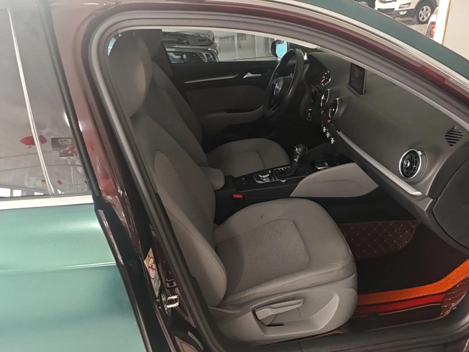 Audi A3 2018 30th Anniversary Edition Sportback 35 TFSI Ambition Model — миниатюра 19