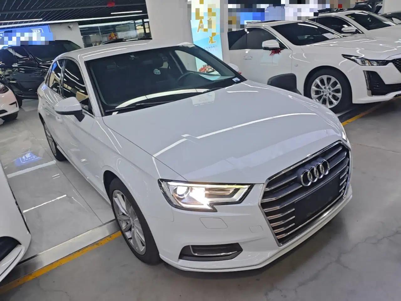 Audi A3 2019 Limousine 35 TFSI Ambition China V — миниатюра 3