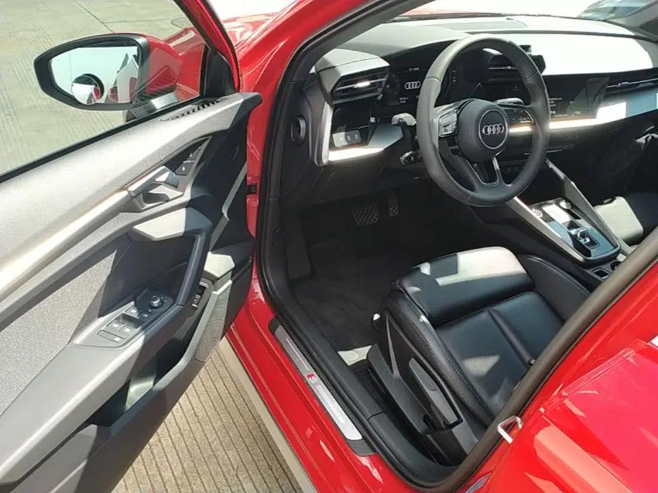 Audi A3 2021 Sportback 35 TFSI Advanced Sport Edition — миниатюра 28