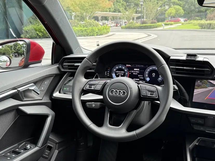 Audi A3 2021 Sportback 35 TFSI Advanced Sport Edition — миниатюра 36