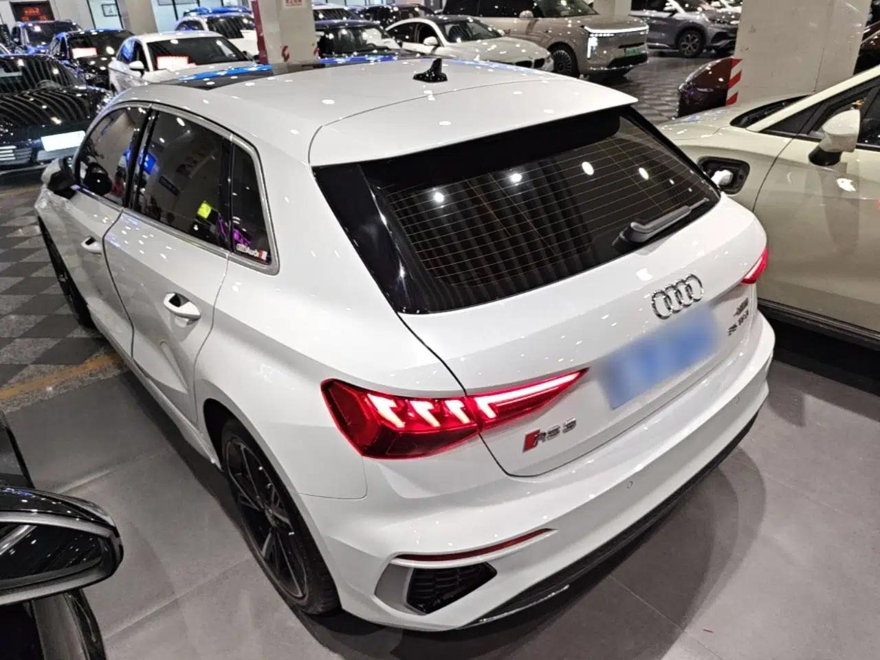 Audi A3 2021 Sportback 35 TFSI Fashionable Sports Model — миниатюра 4