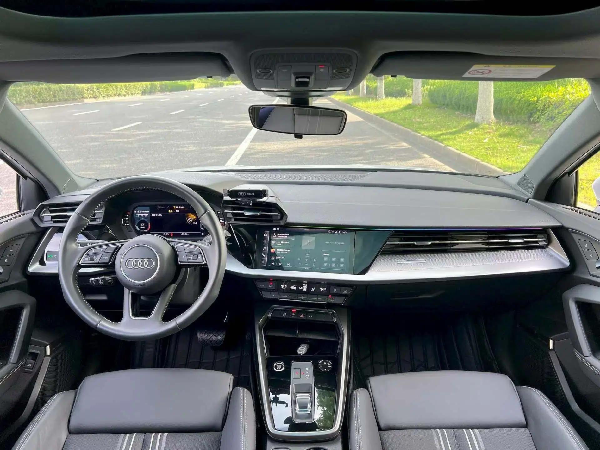 Audi A3 2021 Sportback 35 TFSI Fashionable Sports Model — миниатюра 32