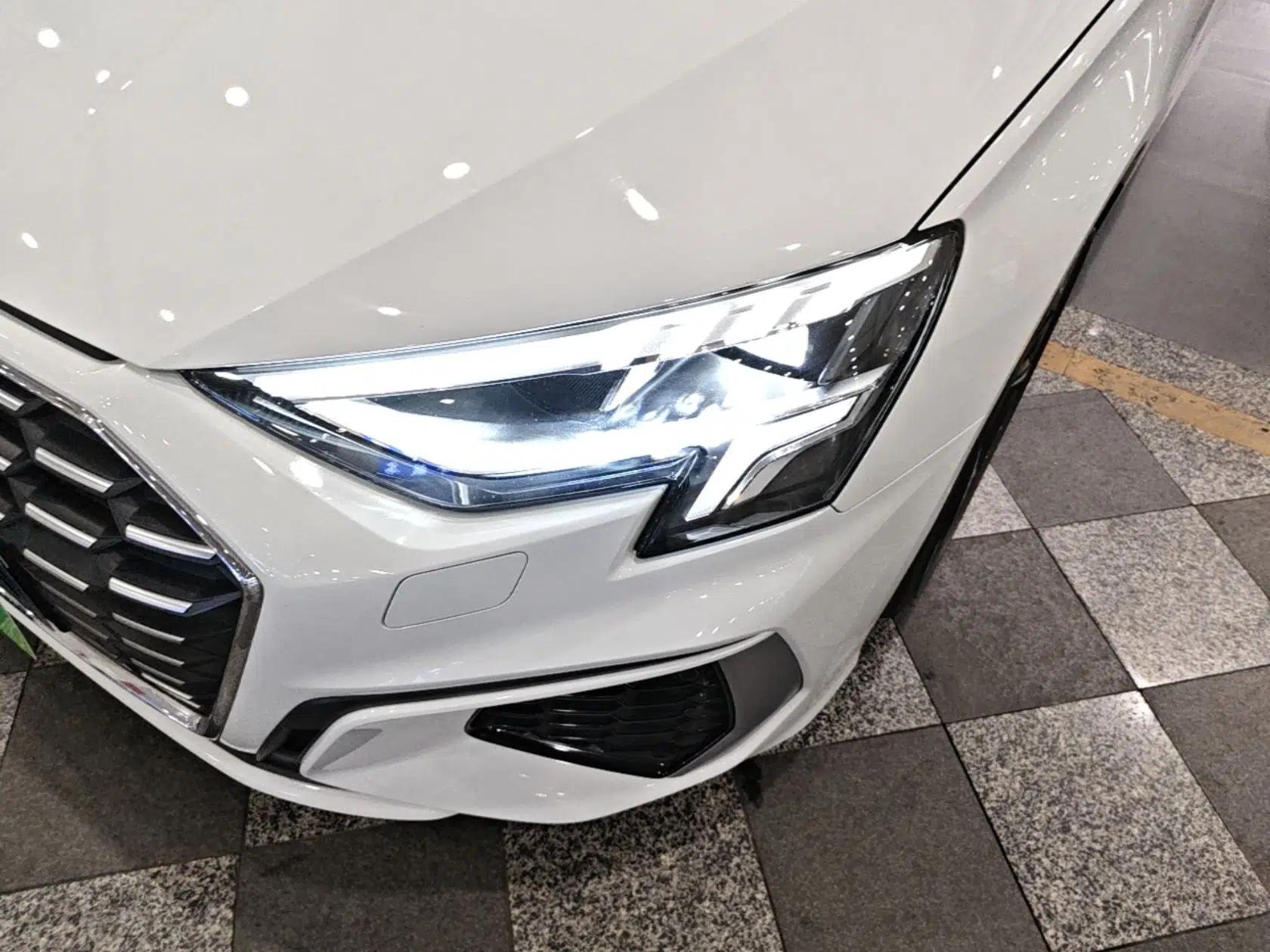 Audi A3 2021 Sportback 35 TFSI Fashionable Sports Model — миниатюра 8