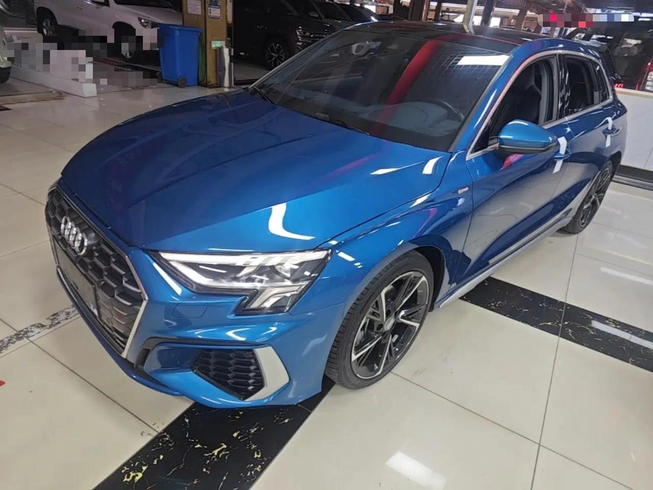 Audi A3 2021 Sportback 35 TFSI Fashionable Sports Model — миниатюра 1
