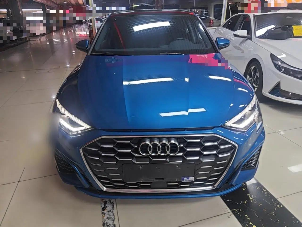 Audi A3 2021 Sportback 35 TFSI Fashionable Sports Model — миниатюра 2