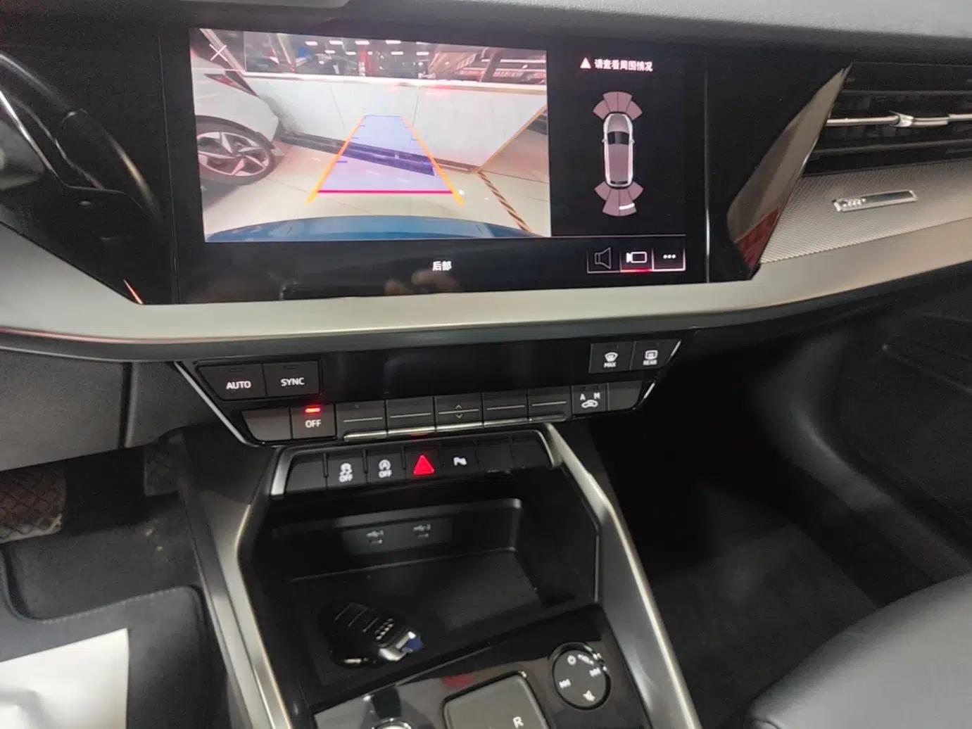Audi A3 2021 Sportback 35 TFSI Fashionable Sports Model — миниатюра 15