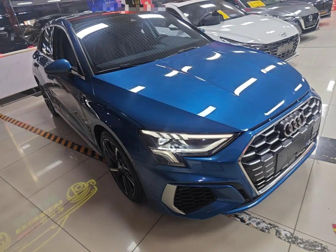 Audi A3 2021 Sportback 35 TFSI Fashionable Sports Model — миниатюра 3