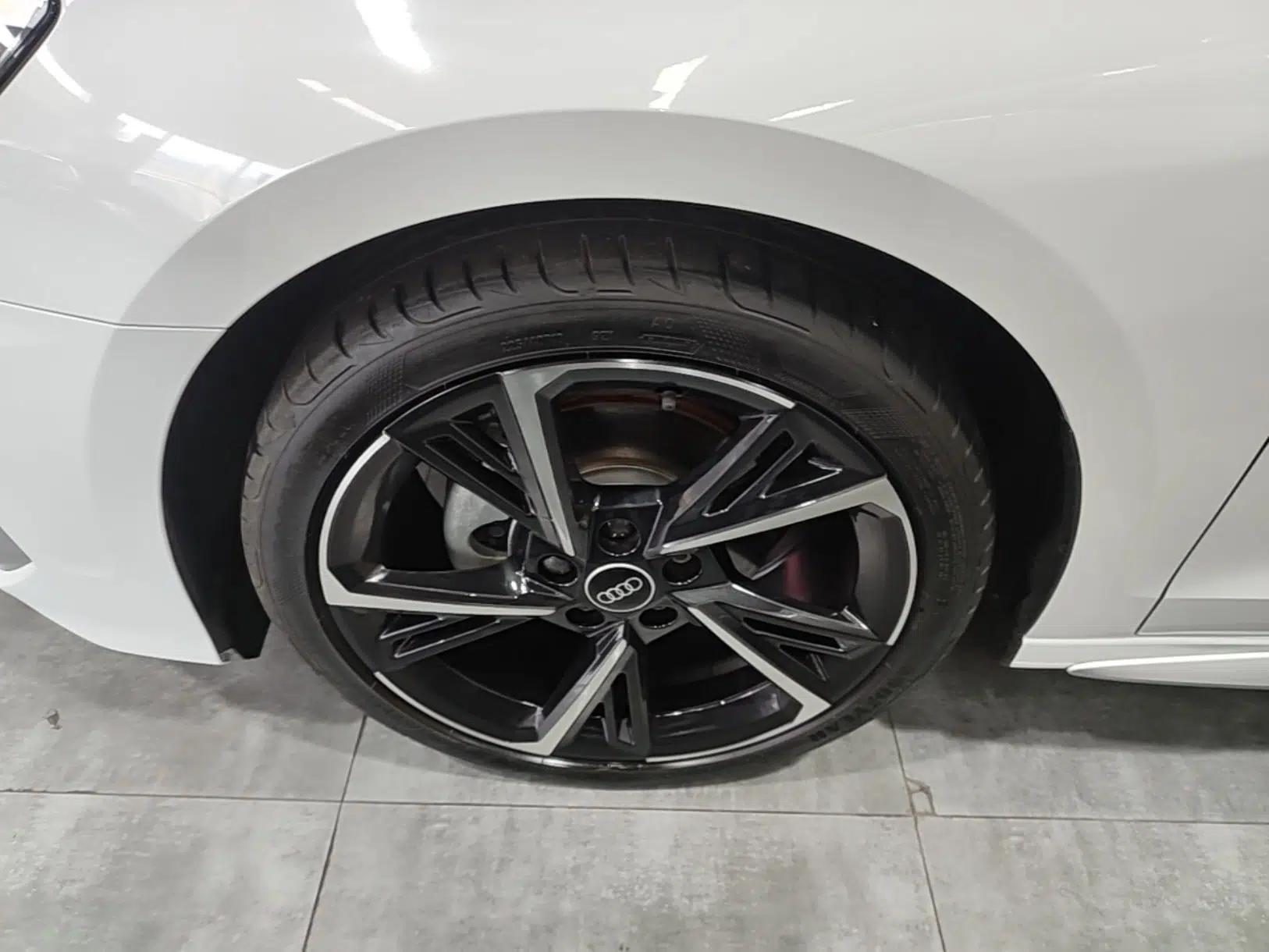 Audi A3 2022 Sportback 35 TFSI Fashionable Sports Model — миниатюра 13