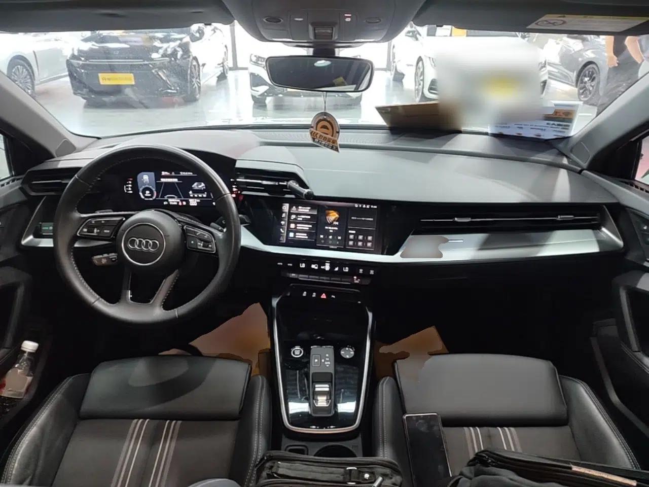 Audi A3 2022 Sportback 35 TFSI Fashionable Sports Model — миниатюра 20