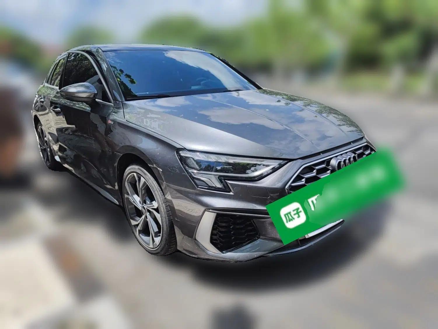 Audi A3 2023 Updated Sportback 35 TFSI Stylish Sports Type — миниатюра 3