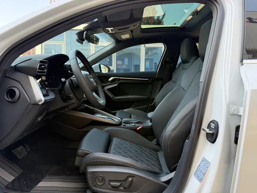 Audi A3 2025 A3L Limousine 35TFSI Prestige Edition — миниатюра 10