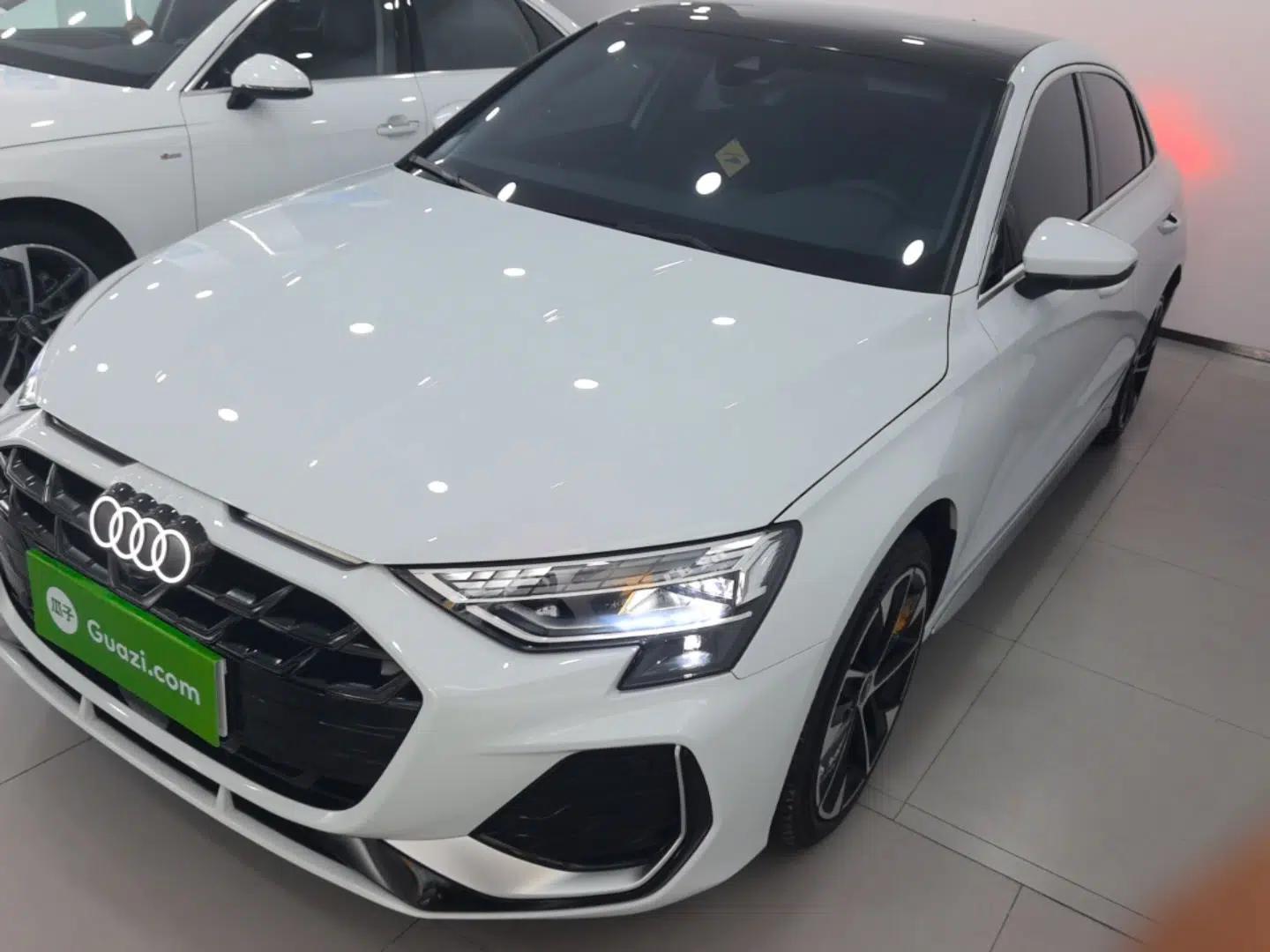 Audi A3 2025 A3L Limousine 35TFSI Prestige Edition — миниатюра 1
