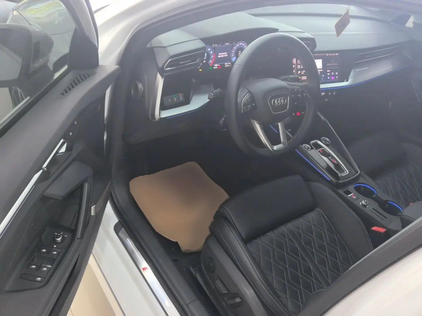 Audi A3 2025 A3L Limousine 35TFSI Prestige Edition — миниатюра 23
