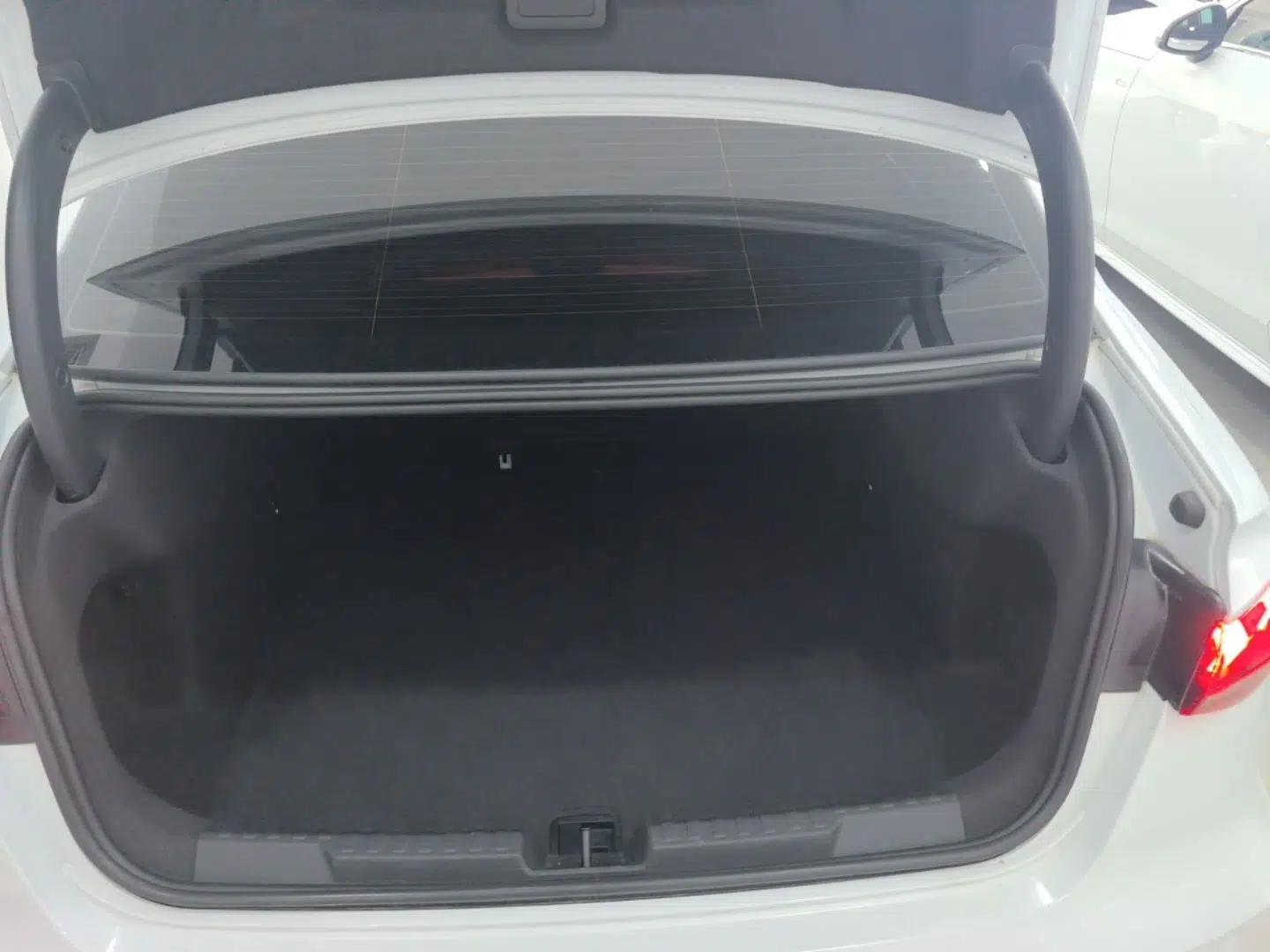 Audi A3 2025 A3L Limousine 35TFSI Prestige Edition — миниатюра 27