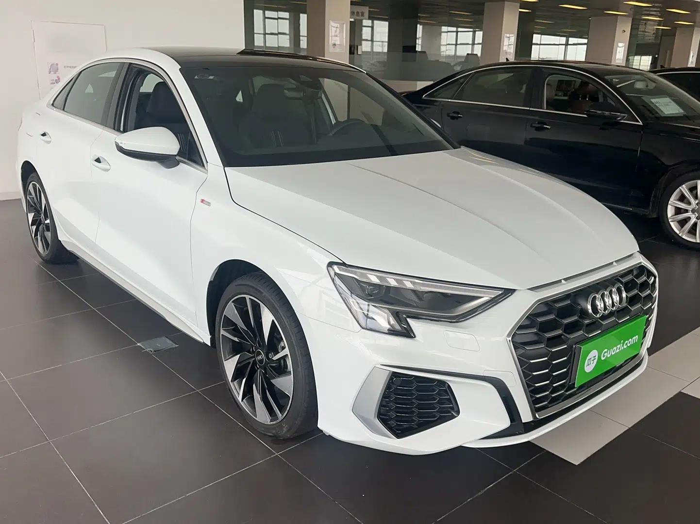 Audi A3 2024 A3L Limousine 35 TFSI Fashion Sport Model — миниатюра 2