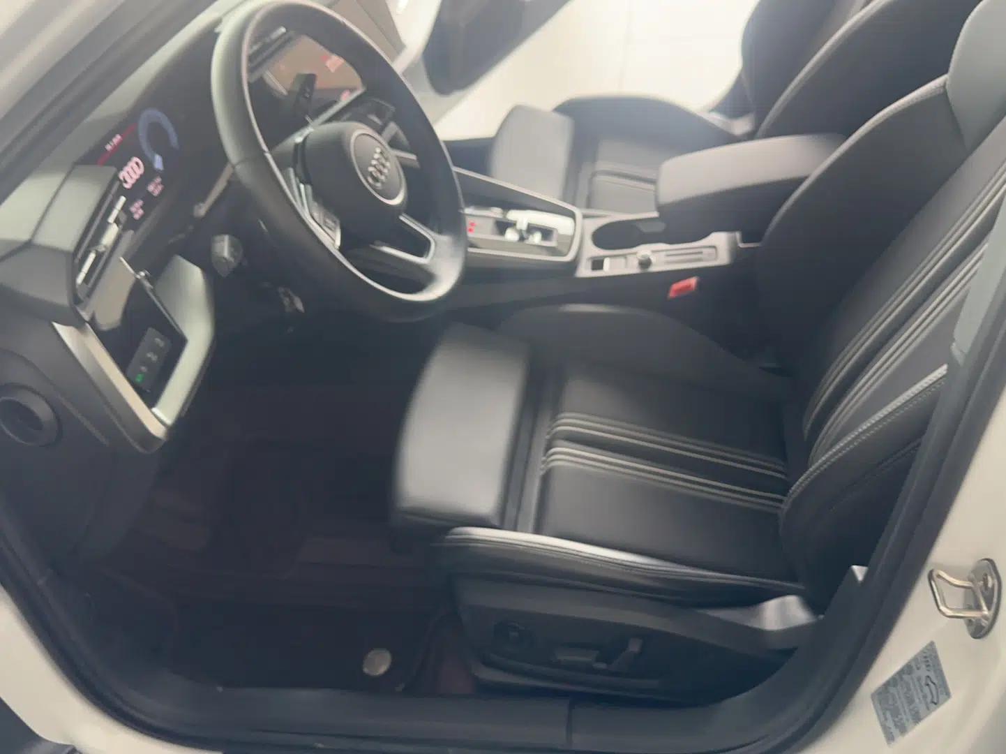 Audi A3 2024 A3L Limousine 35 TFSI Fashion Sport Model — миниатюра 8