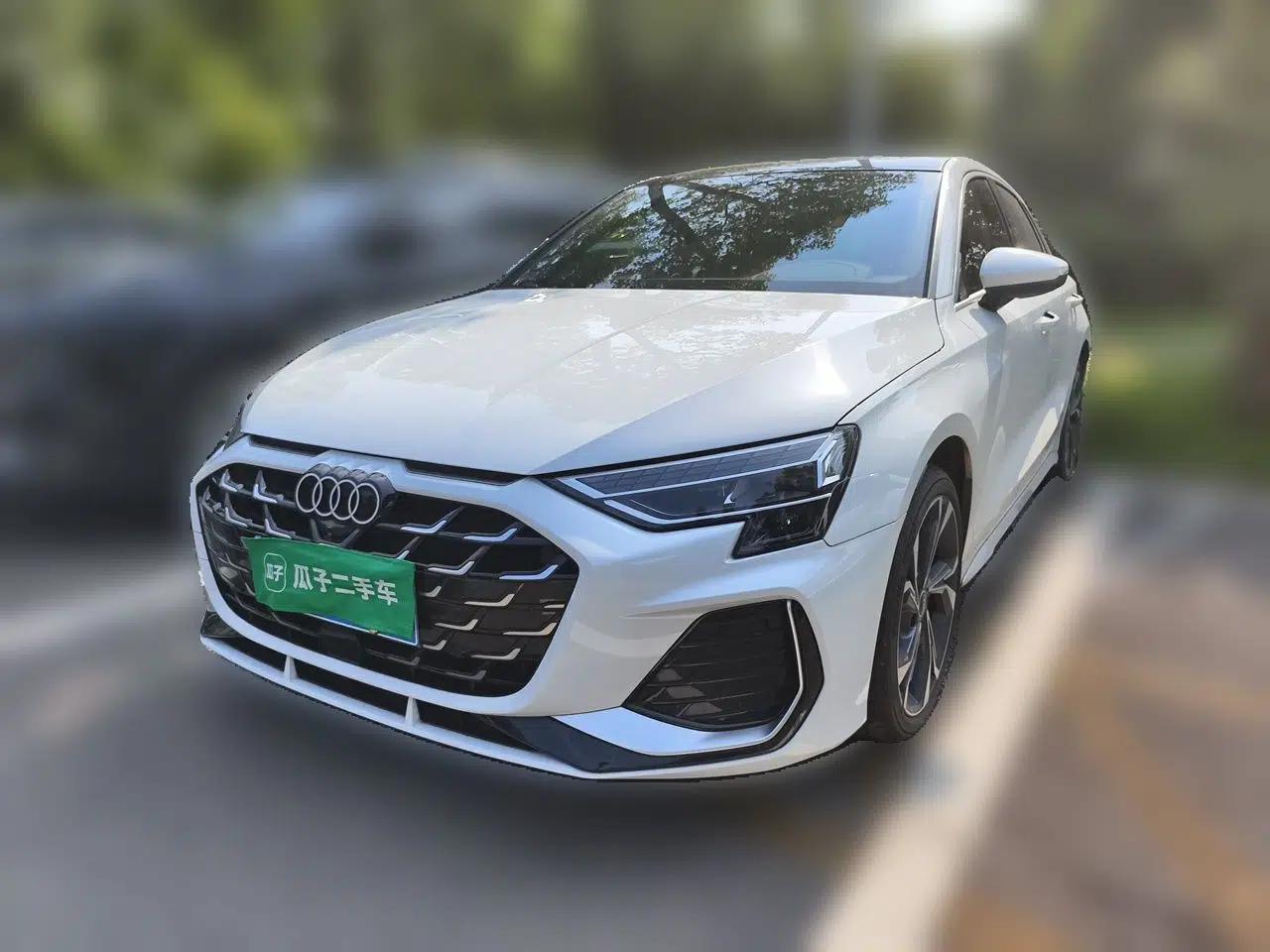 Audi A3 2025 Sportback 35TFSI Prestige Edition — миниатюра 1
