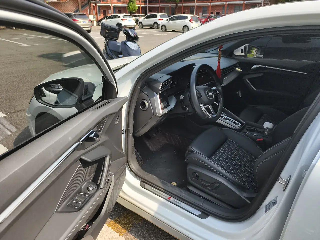Audi A3 2025 Sportback 35TFSI Prestige Edition — миниатюра 16