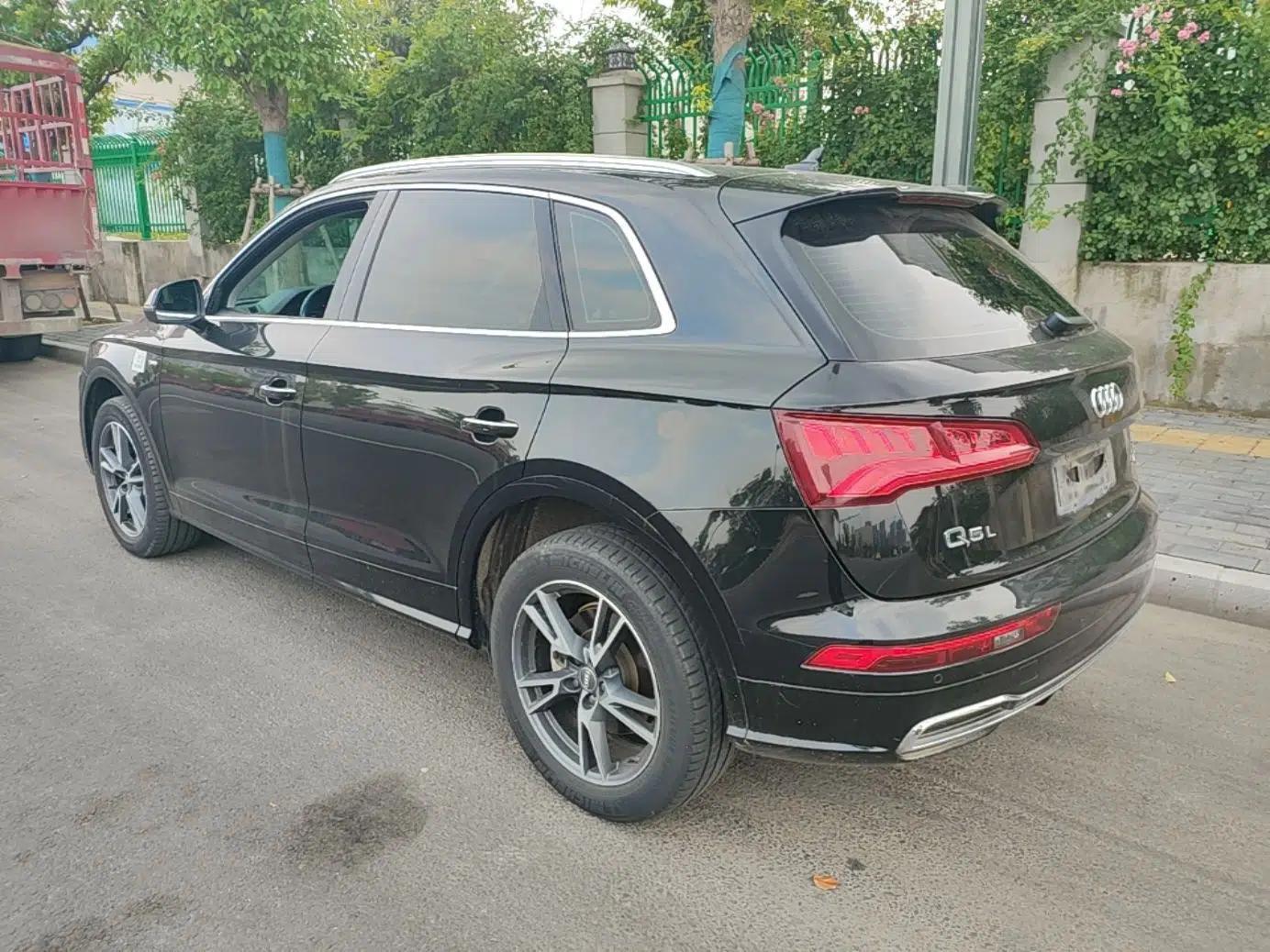 Audi Q5L 2020 Updated 40 TFSI Prestige Fashion Edition — миниатюра 4