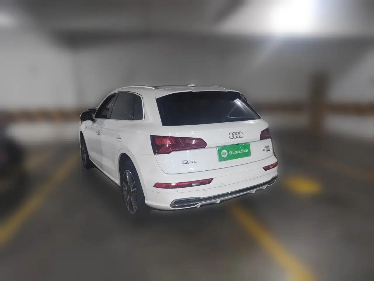 Audi Q5L 2020 45 TFSI Prestige Fashion Model — миниатюра 4