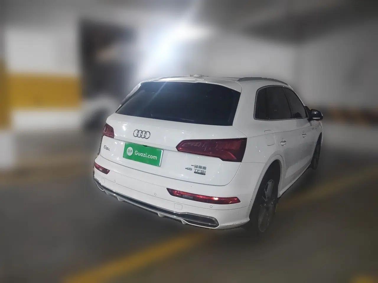 Audi Q5L 2020 45 TFSI Prestige Fashion Model — миниатюра 6