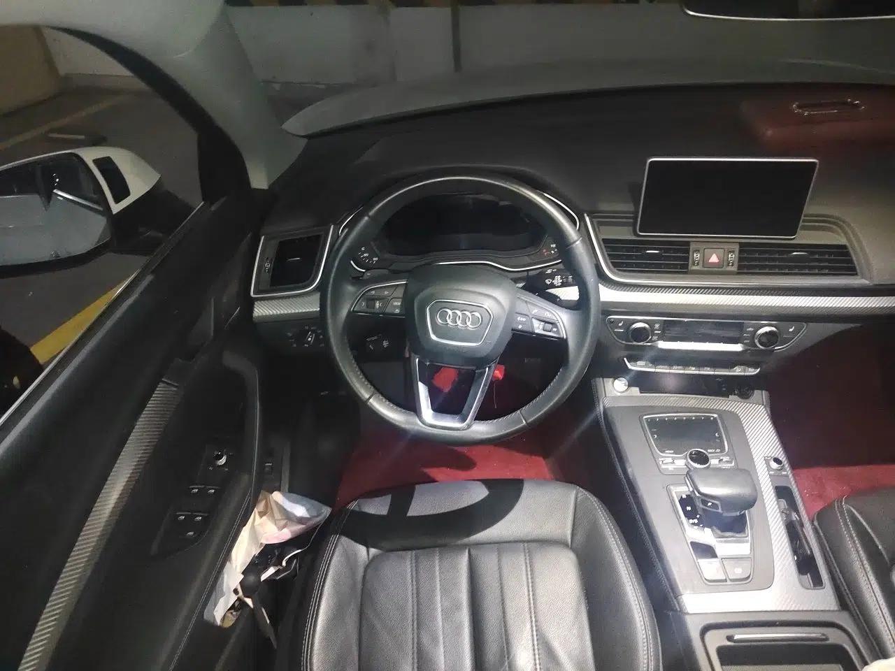 Audi Q5L 2020 45 TFSI Prestige Fashion Model — миниатюра 10