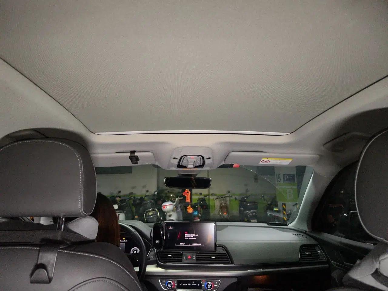 Audi Q5L 2022 40T Luxury Dynamic Model — миниатюра 18