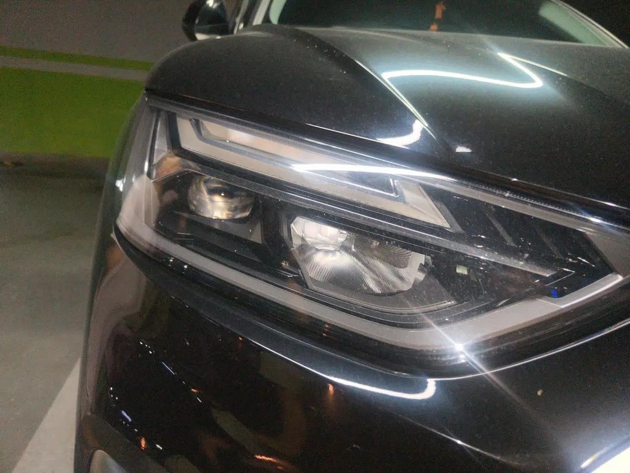 Audi Q5L 2022 40T Luxury Dynamic Model — миниатюра 7