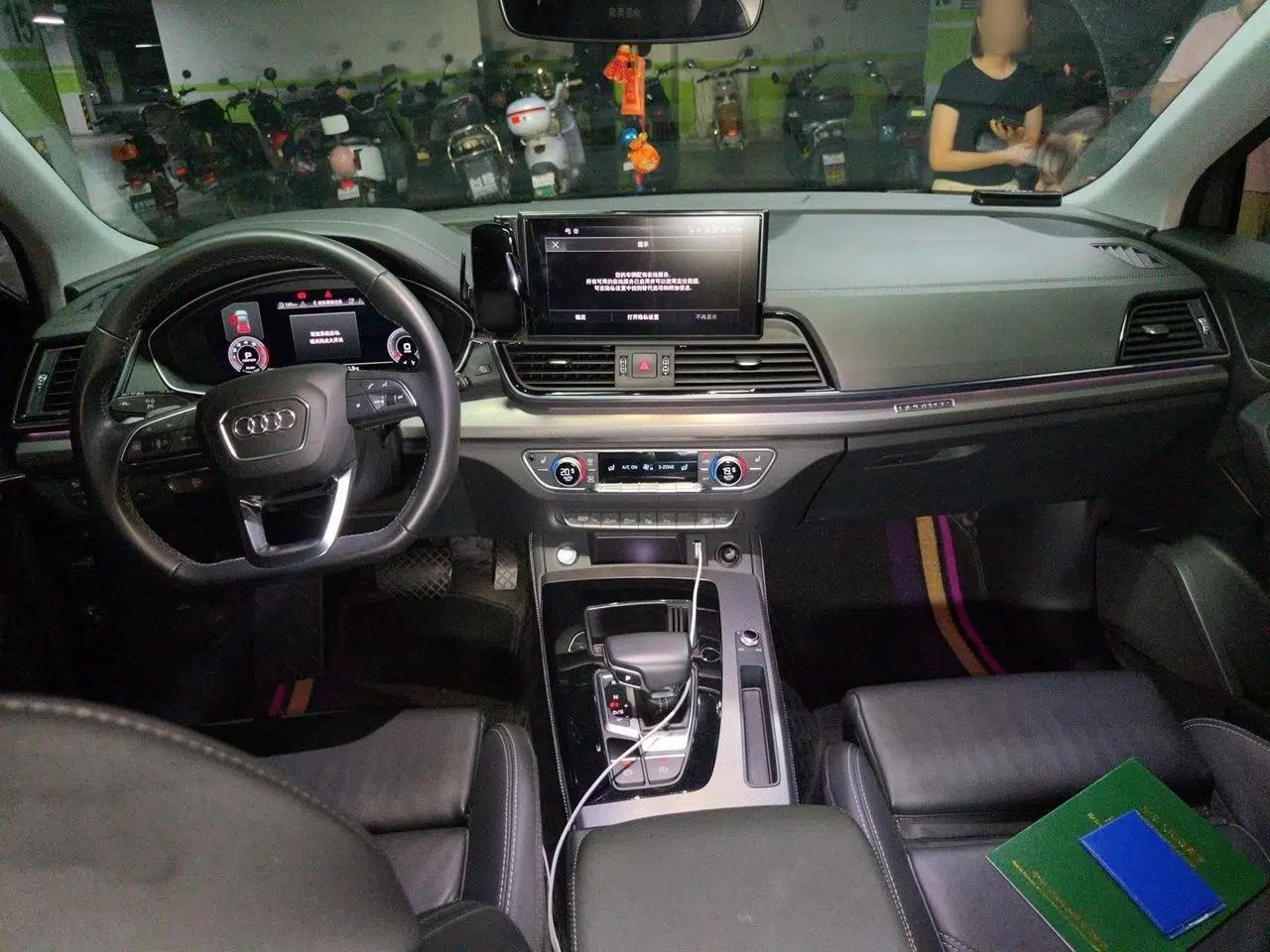 Audi Q5L 2022 40T Luxury Dynamic Model — миниатюра 9