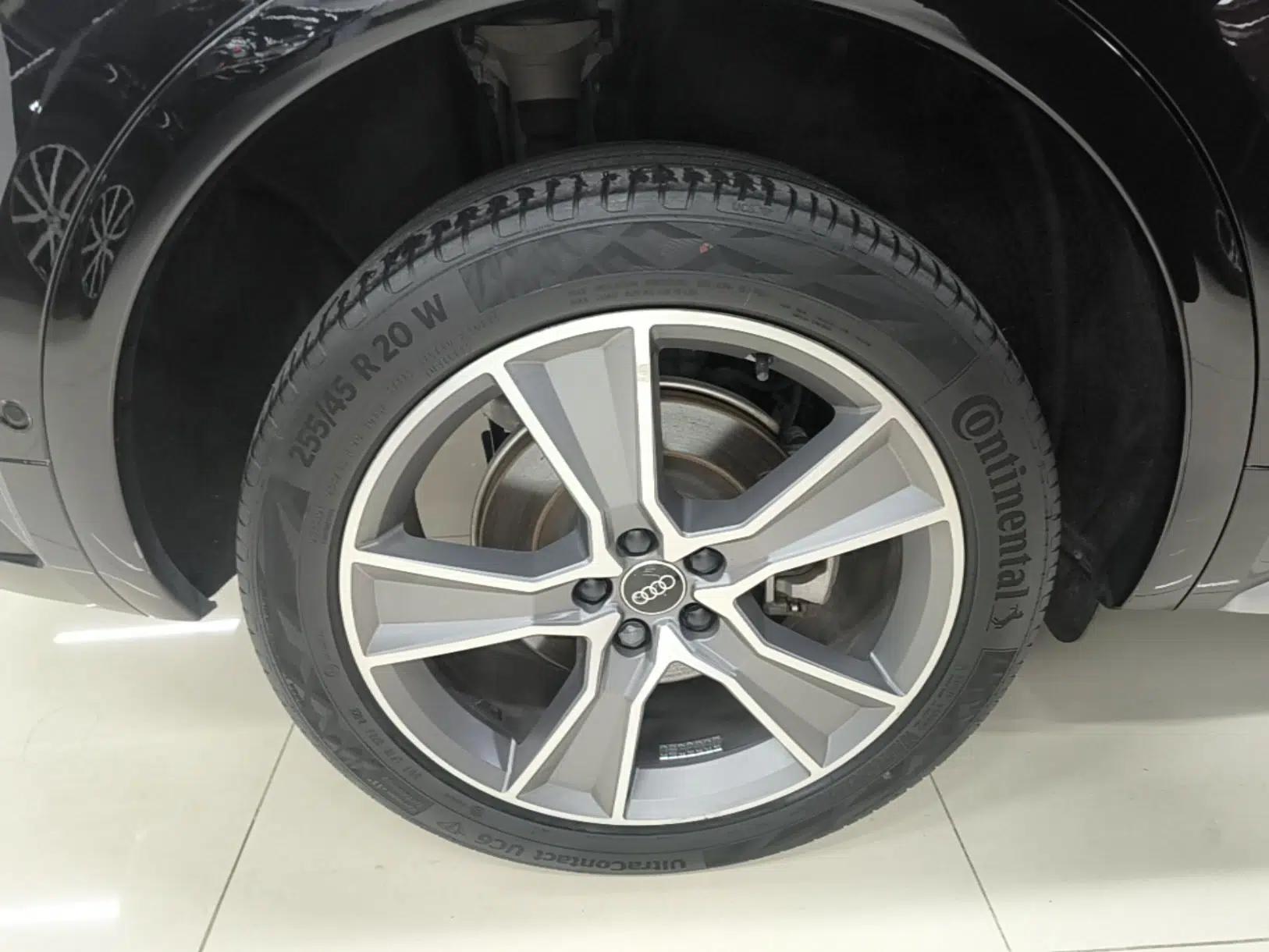 Audi Q5L 2022 Updated 45T Luxury Dynamic Version — миниатюра 11