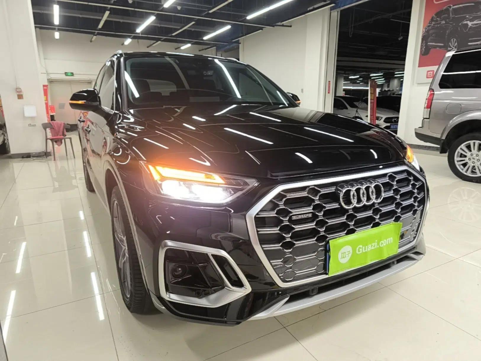 Audi Q5L 2022 Updated 45T Luxury Dynamic Version — миниатюра 3