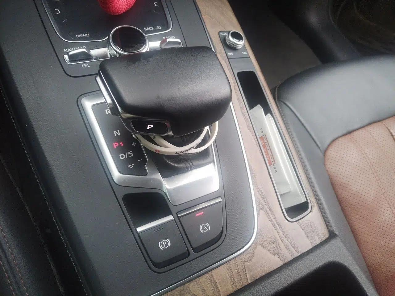 Audi Q5L 2020 Updated 40 TFSI Prestige Fashion Edition — миниатюра 13