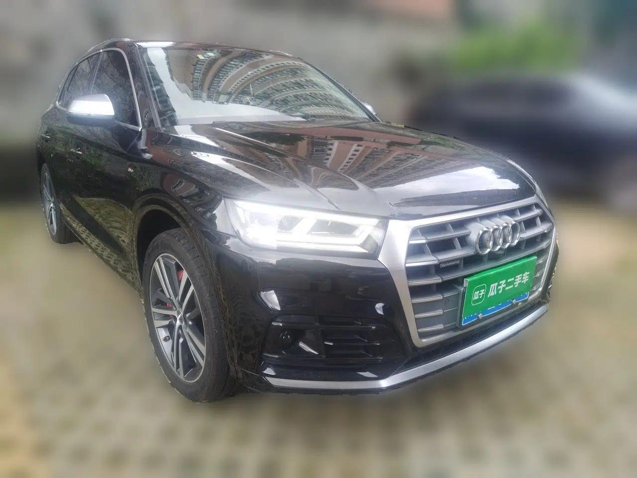 Audi Q5L 2020 Updated 40 TFSI Prestige Fashion Edition — миниатюра 3