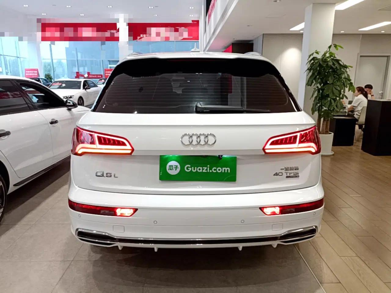 Audi Q5L 2020 Updated 40 TFSI Prestige Fashion Edition — миниатюра 5
