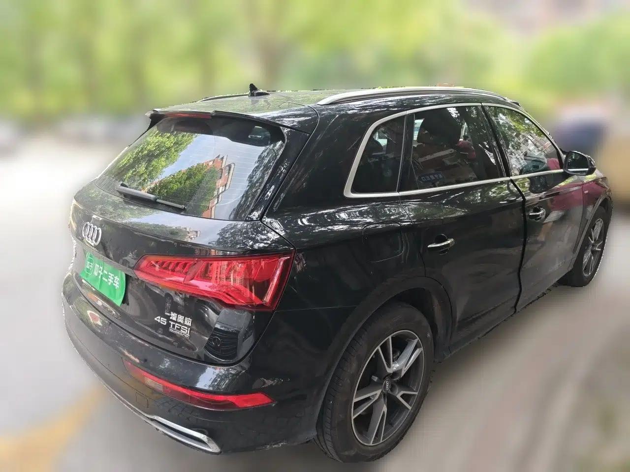 Audi Q5L 2020 45 TFSI Prestige Fashion Model — миниатюра 6