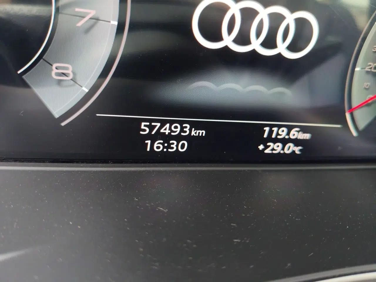 Audi Q5L 2022 Updated 40T Luxury Dynamic Edition — миниатюра 12