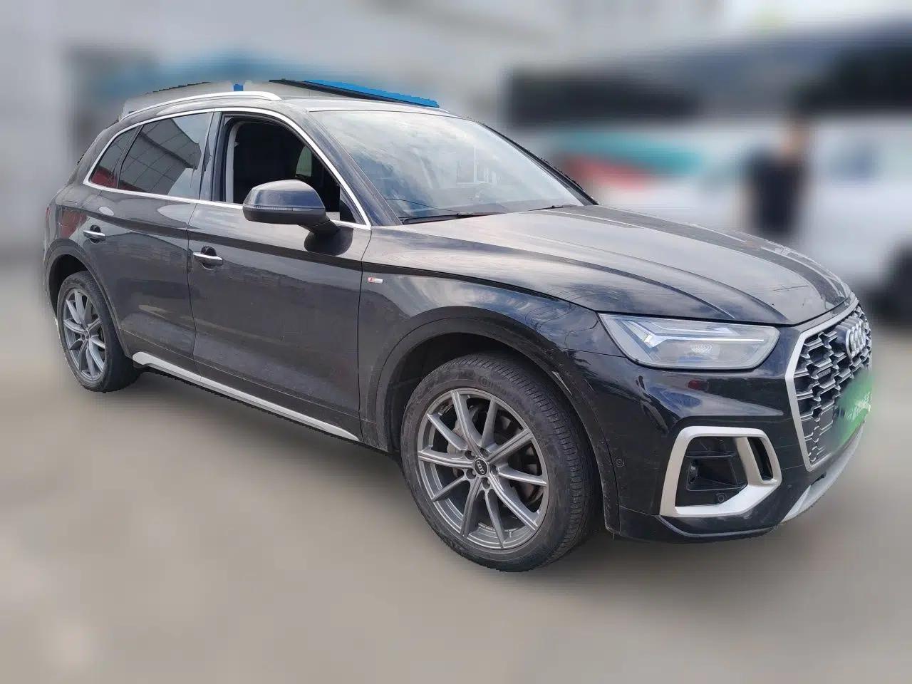 Audi Q5L 2022 Updated 40T Luxury Dynamic Edition — миниатюра 3