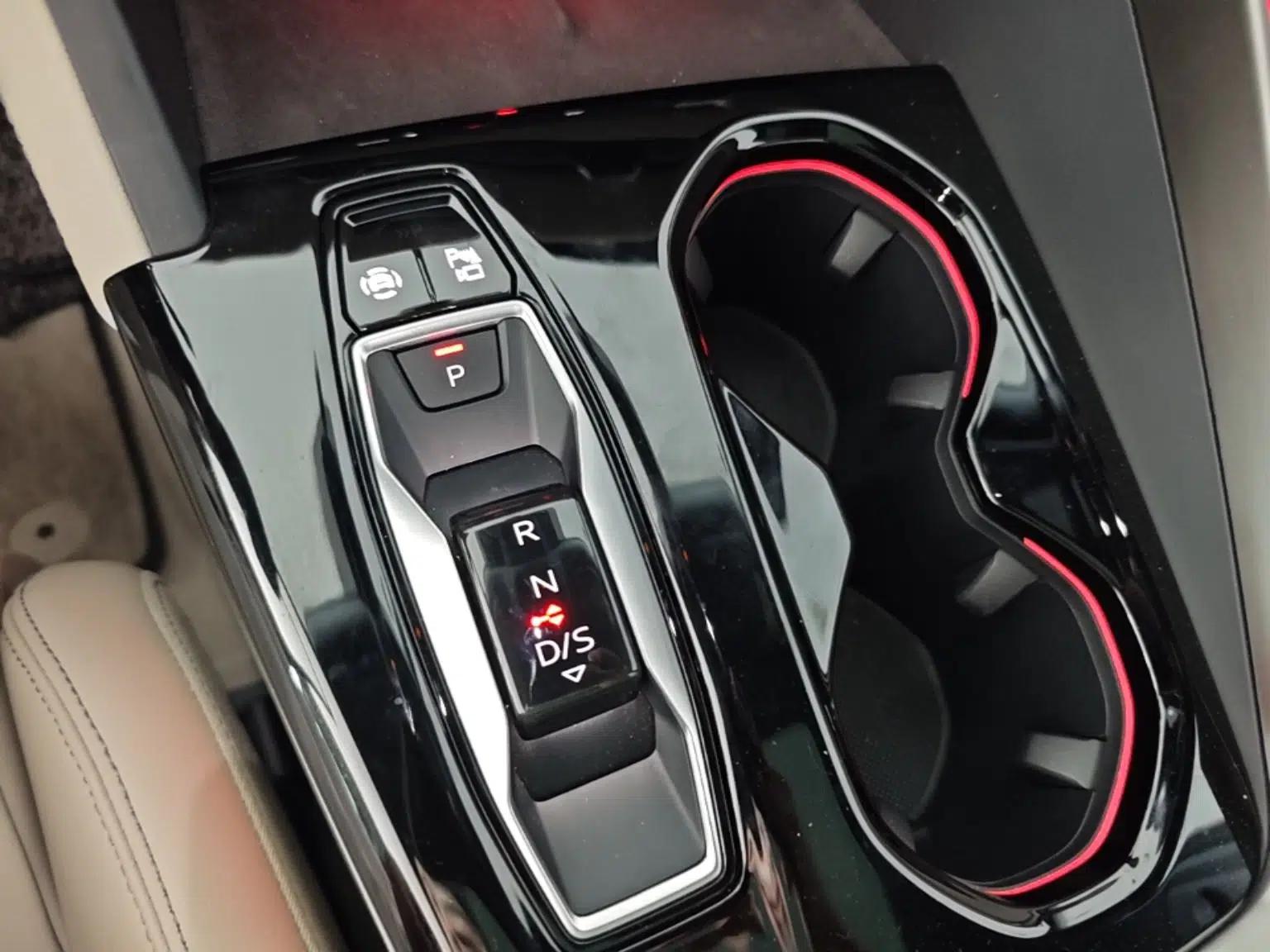 Audi Q5L 2026 150kW Smart Hybrid Luxury Edition — миниатюра 16