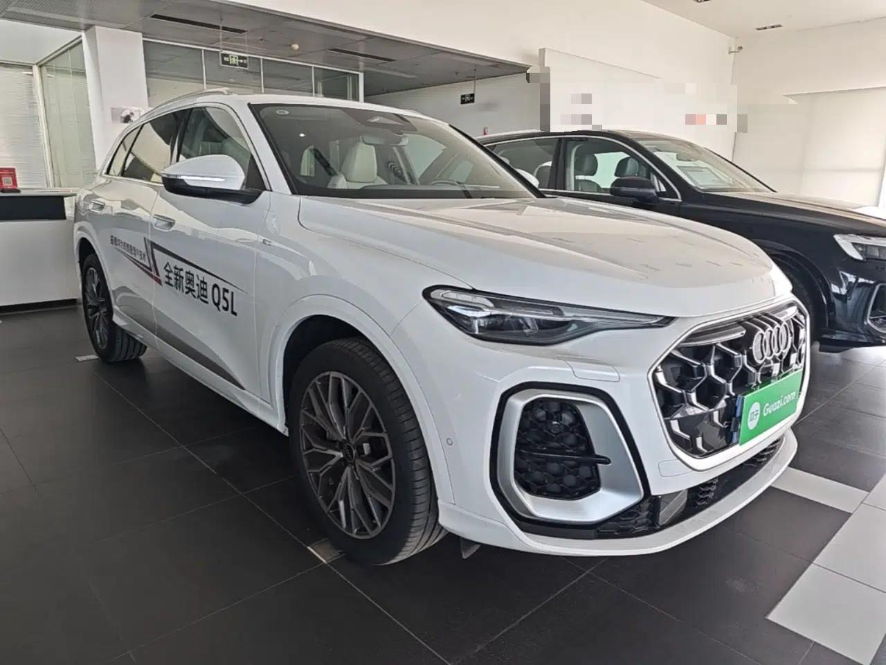 Audi Q5L 2026 150kW Smart Hybrid Luxury Edition — миниатюра 3