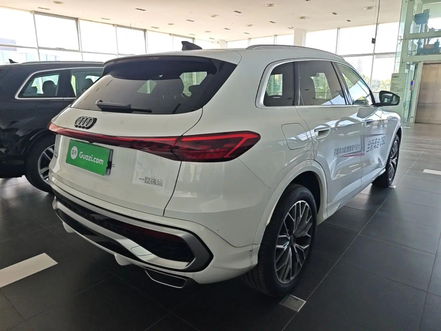 Audi Q5L 2026 150kW Smart Hybrid Luxury Edition — миниатюра 6