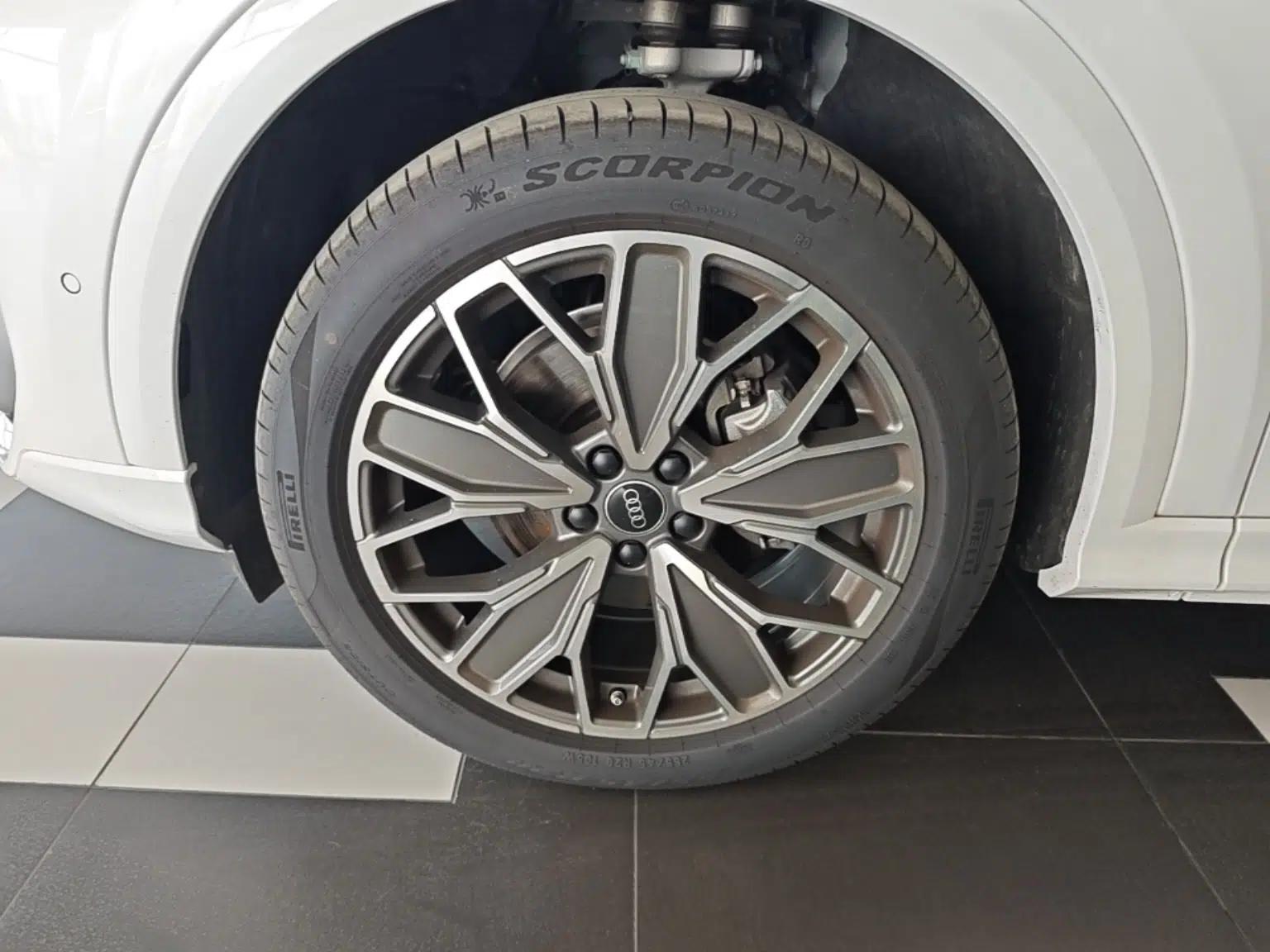 Audi Q5L 2026 150kW Smart Hybrid Luxury Edition — миниатюра 10