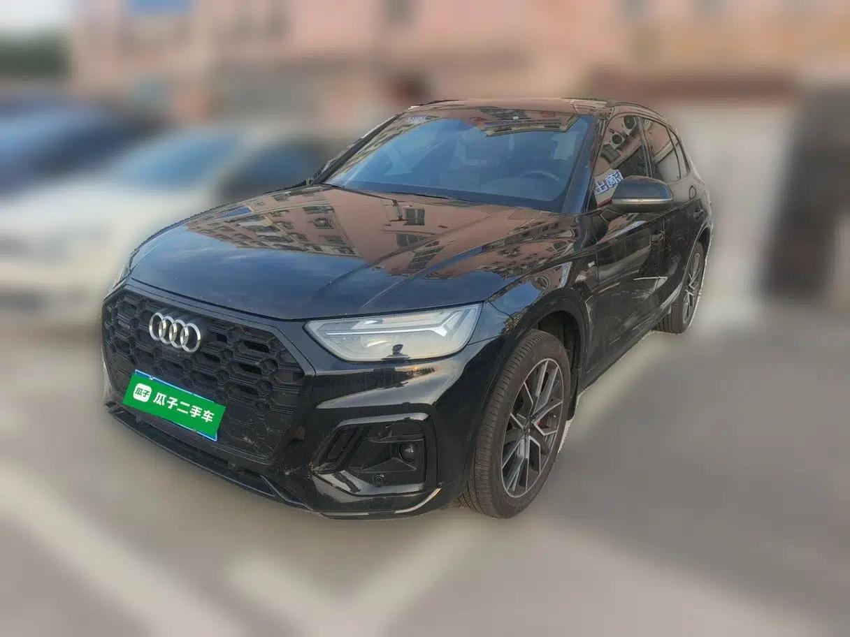 Audi Q5L 2025 45 TFSI Luxury Dynamic Edition — миниатюра 1
