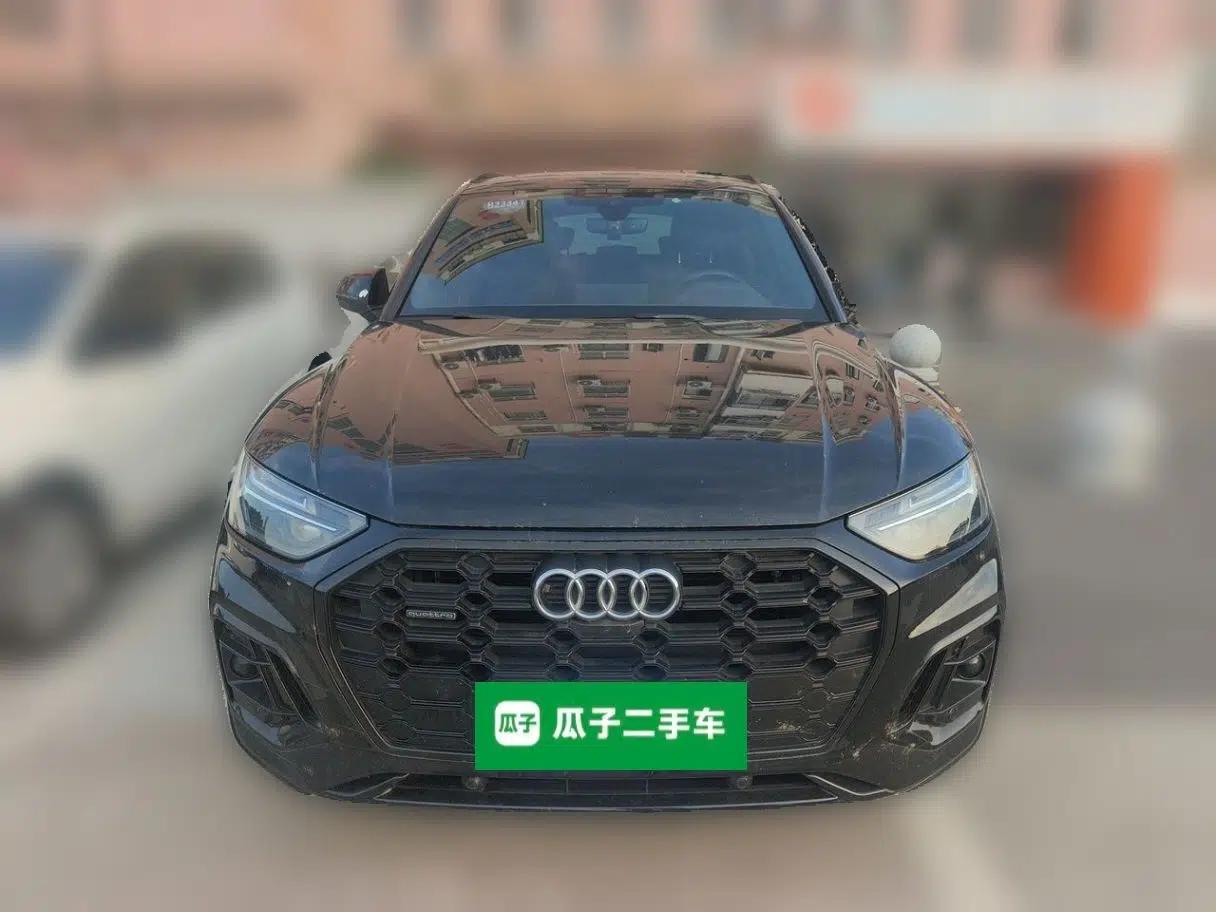 Audi Q5L 2025 45 TFSI Luxury Dynamic Edition — миниатюра 2