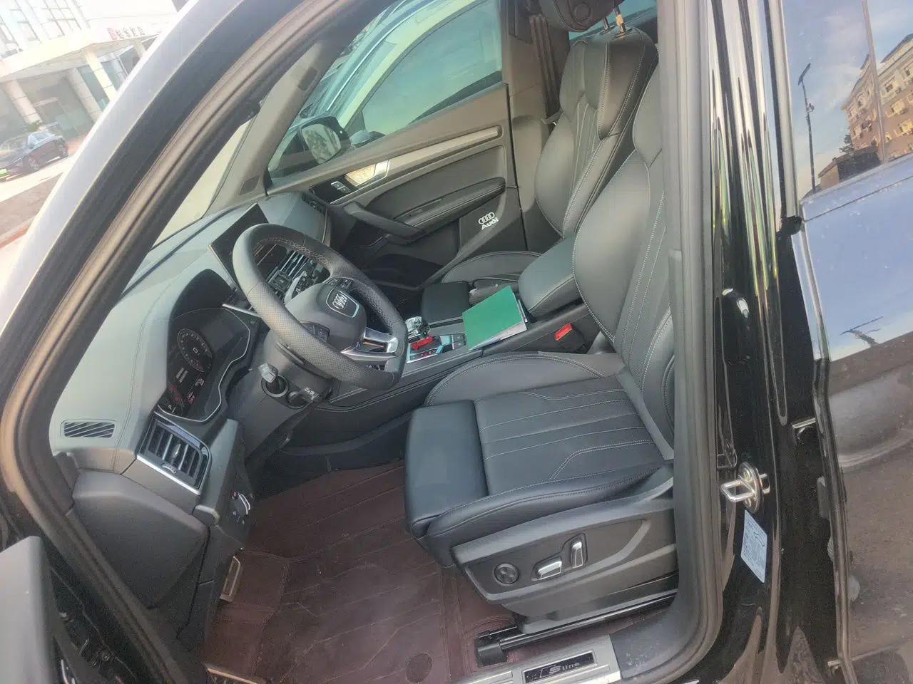 Audi Q5L 2025 45 TFSI Luxury Dynamic Edition — миниатюра 15