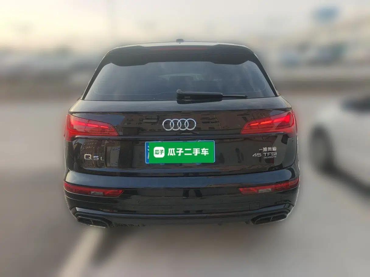 Audi Q5L 2025 45 TFSI Luxury Dynamic Edition — миниатюра 5