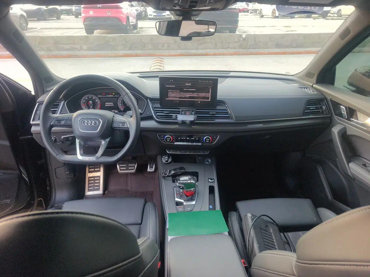 Audi Q5L 2025 45 TFSI Luxury Dynamic Edition — миниатюра 9