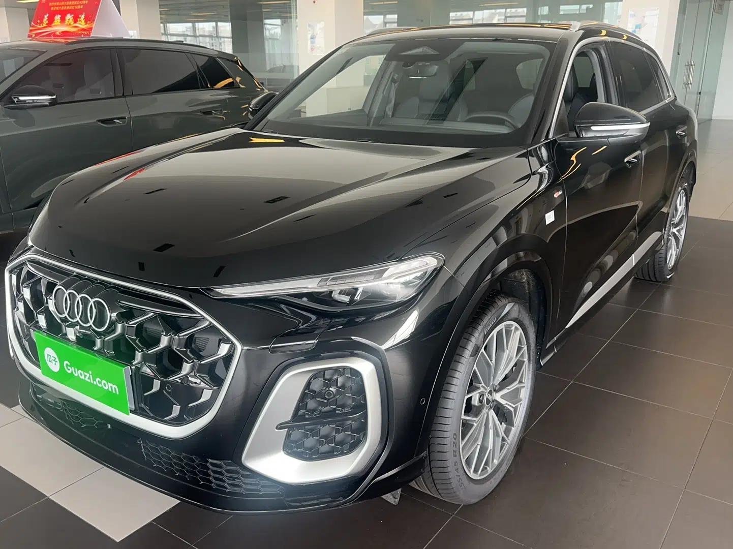 Audi Q5L 2026 Model Range: Exclusive Edition for 10 Million Users — миниатюра 1