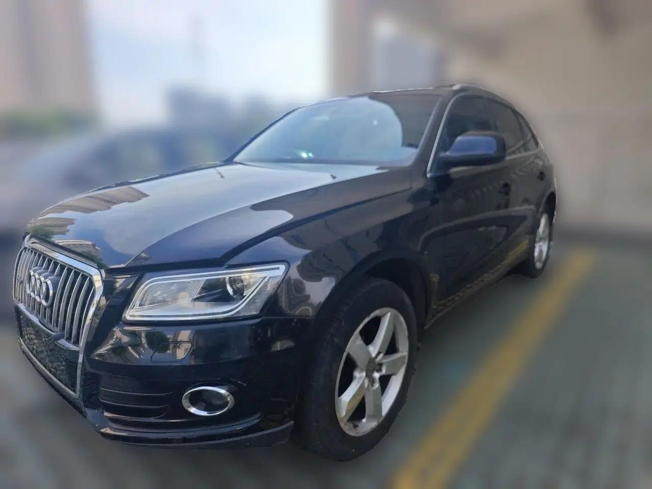Audi Q5 2015 40 TFSI Comfort Model — миниатюра 1