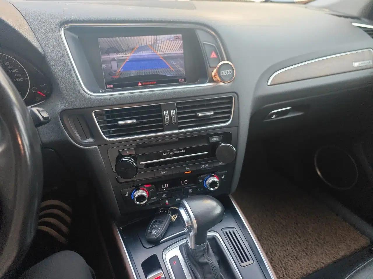 Audi Q5 2015 40 TFSI Comfort Model — миниатюра 13
